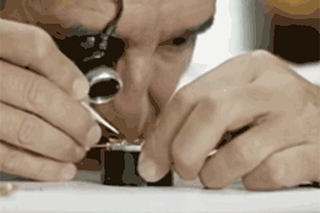 上海劳力士刚换的电池不走了