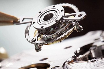 上海劳力士表偷停了维修多少钱